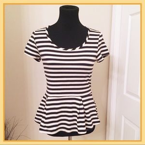 Sale 🎈🆕 Black and White Peplum Top